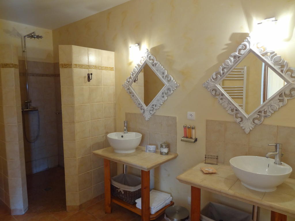 La Bastide De Font Clarette Bed & Breakfast Six-Fours-les-Plages Room photo